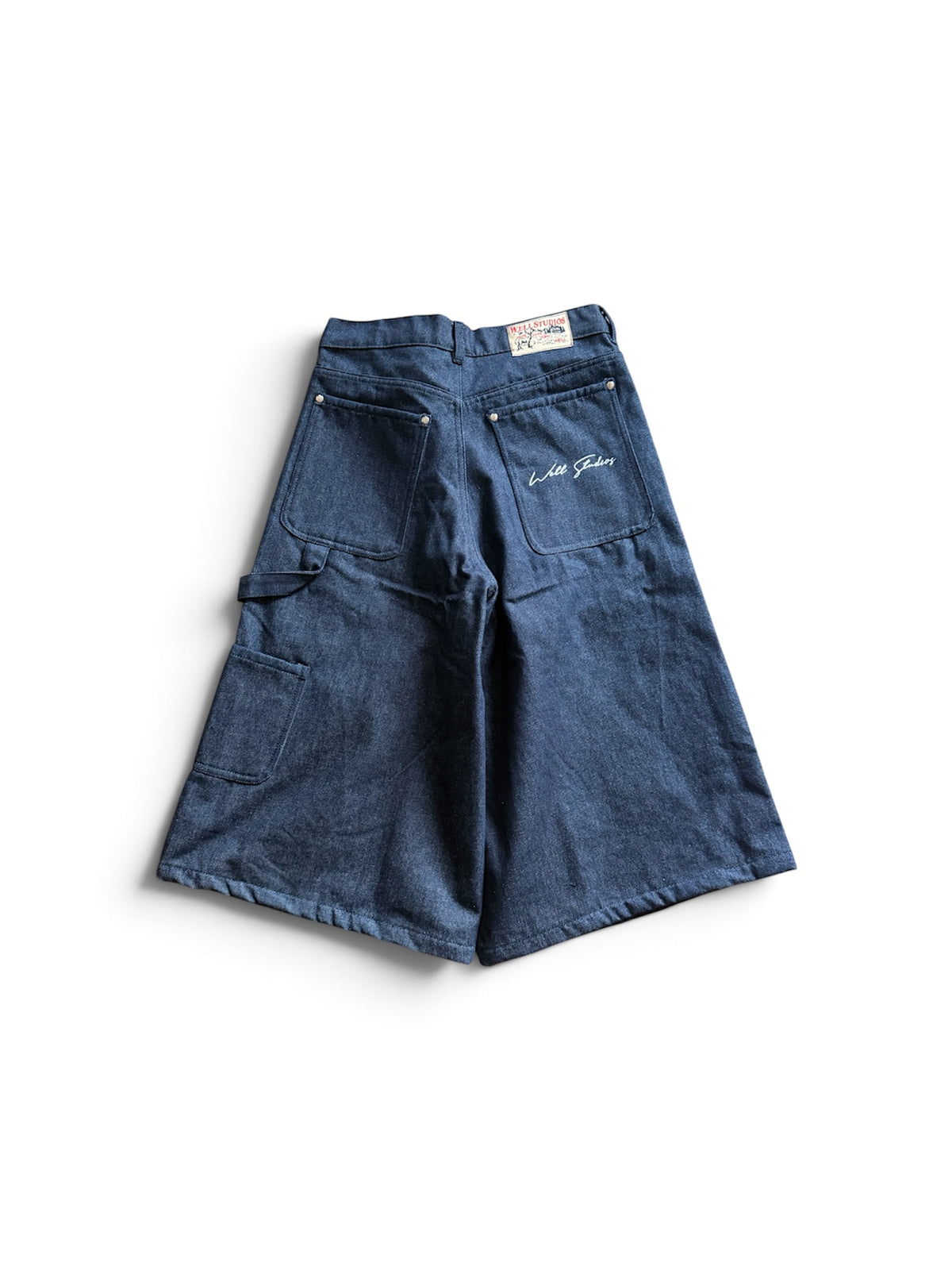 Denim shorts (lined with plaid)